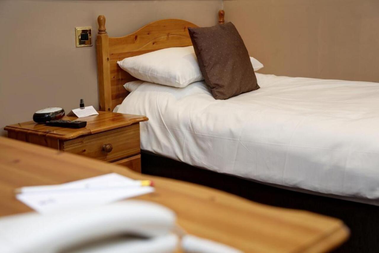 Bury Ramsbottom Old Mill Hotel And Leisure Club Экстерьер фото