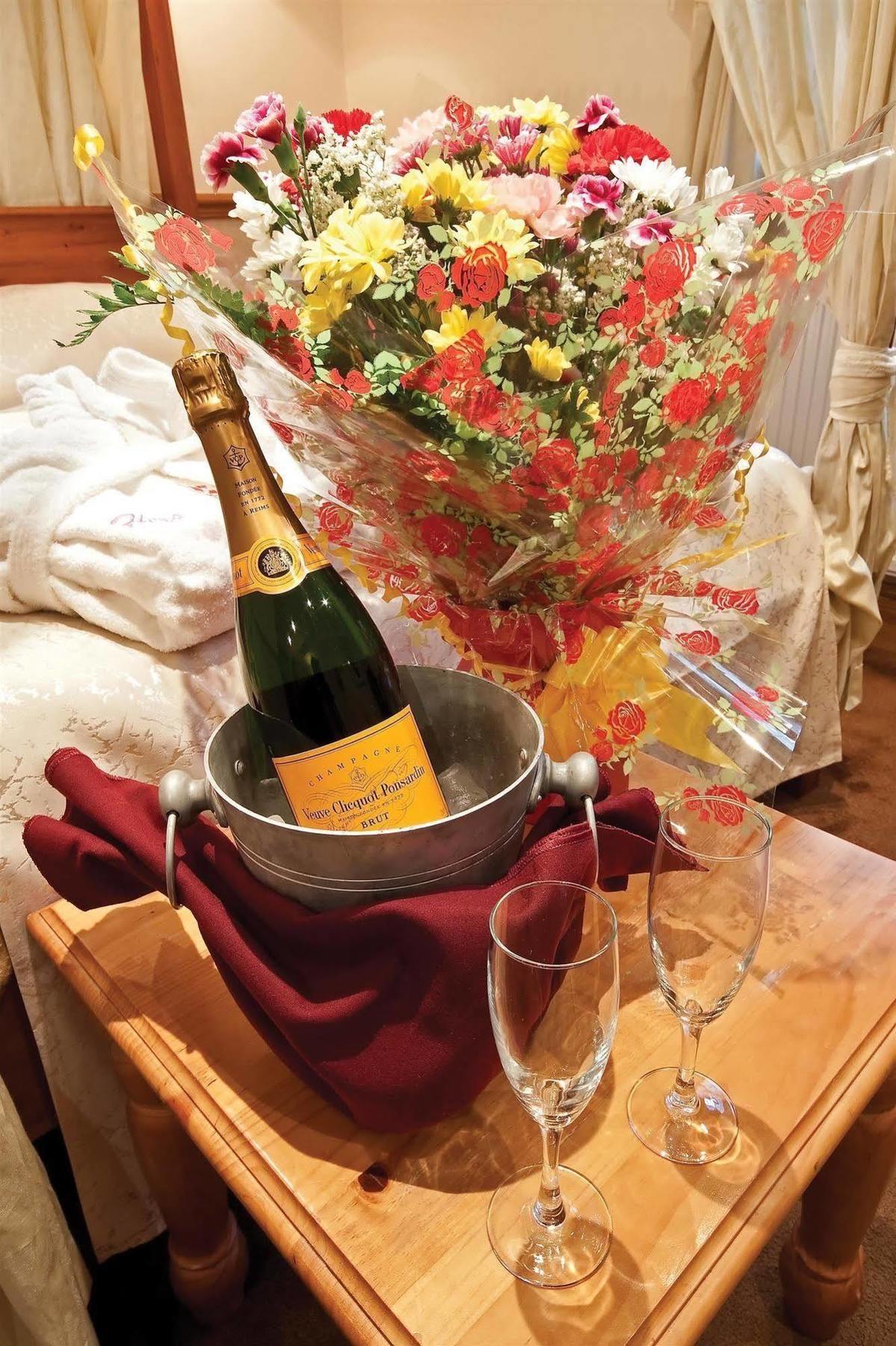 Bury Ramsbottom Old Mill Hotel And Leisure Club Номер фото
